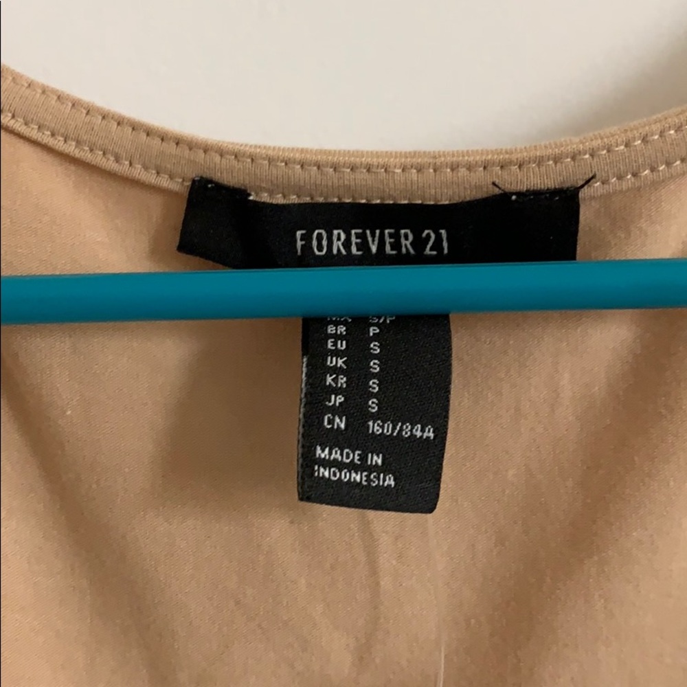 🌟NWT🌟Forever 21 midi dress! - Picture 2 of 4